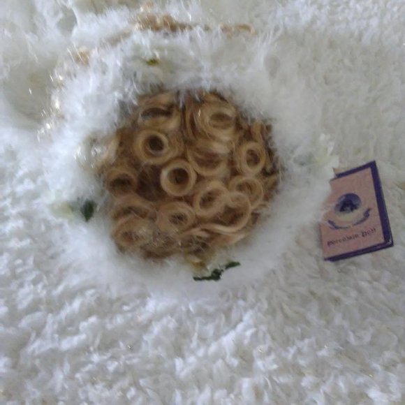 Goldenvale Collection Porcelain Angel Wing Doll very rare - Picture 8 of 15